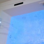 suite familiale Honfleur, baignoire balnéo avec douche