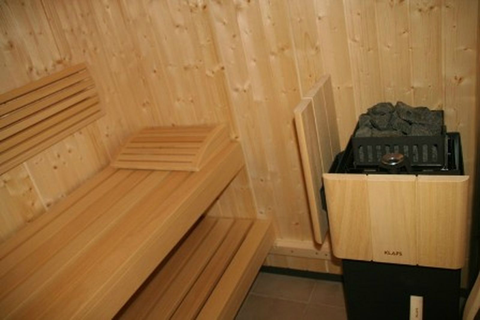 suite bien être deauville, sauna privatif de la chambre
