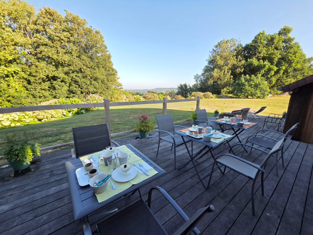 petit déjeuner en terrasse petit déjeuner en terrasse